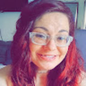 Meet your Posher, Desiree